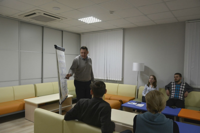 Юрий Левашкин провел стартап-посиделки