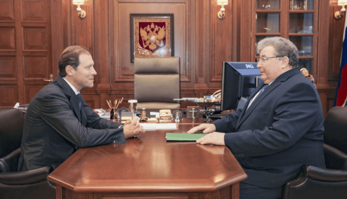 Владимир Волков встретился с Министром промышленности и торговли России 